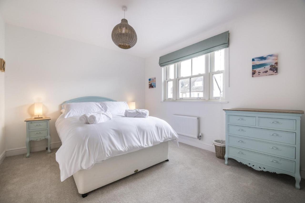 Milford Street - 5 Bedroom Luxurious Holiday Home - サンダースフット エクステリア 写真