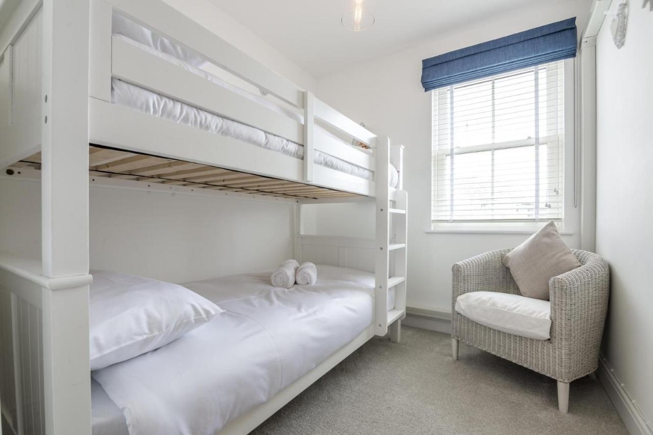 Milford Street - 5 Bedroom Luxurious Holiday Home - サンダースフット エクステリア 写真