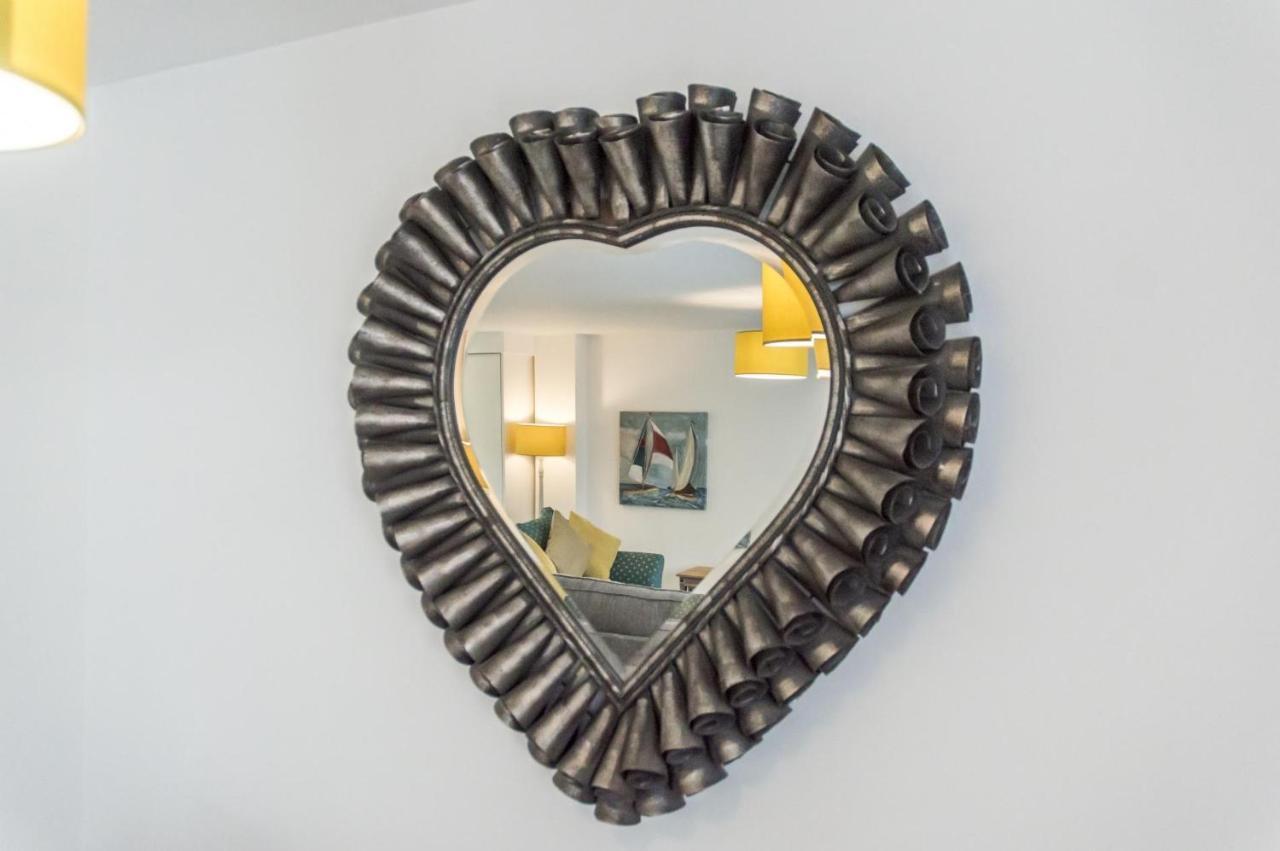 Milford Street - 5 Bedroom Luxurious Holiday Home - サンダースフット エクステリア 写真