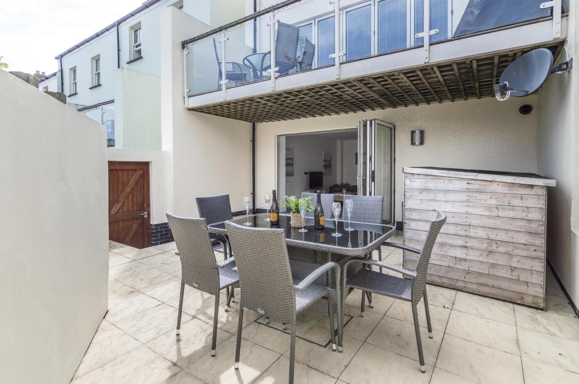 Milford Street - 5 Bedroom Luxurious Holiday Home - サンダースフット エクステリア 写真
