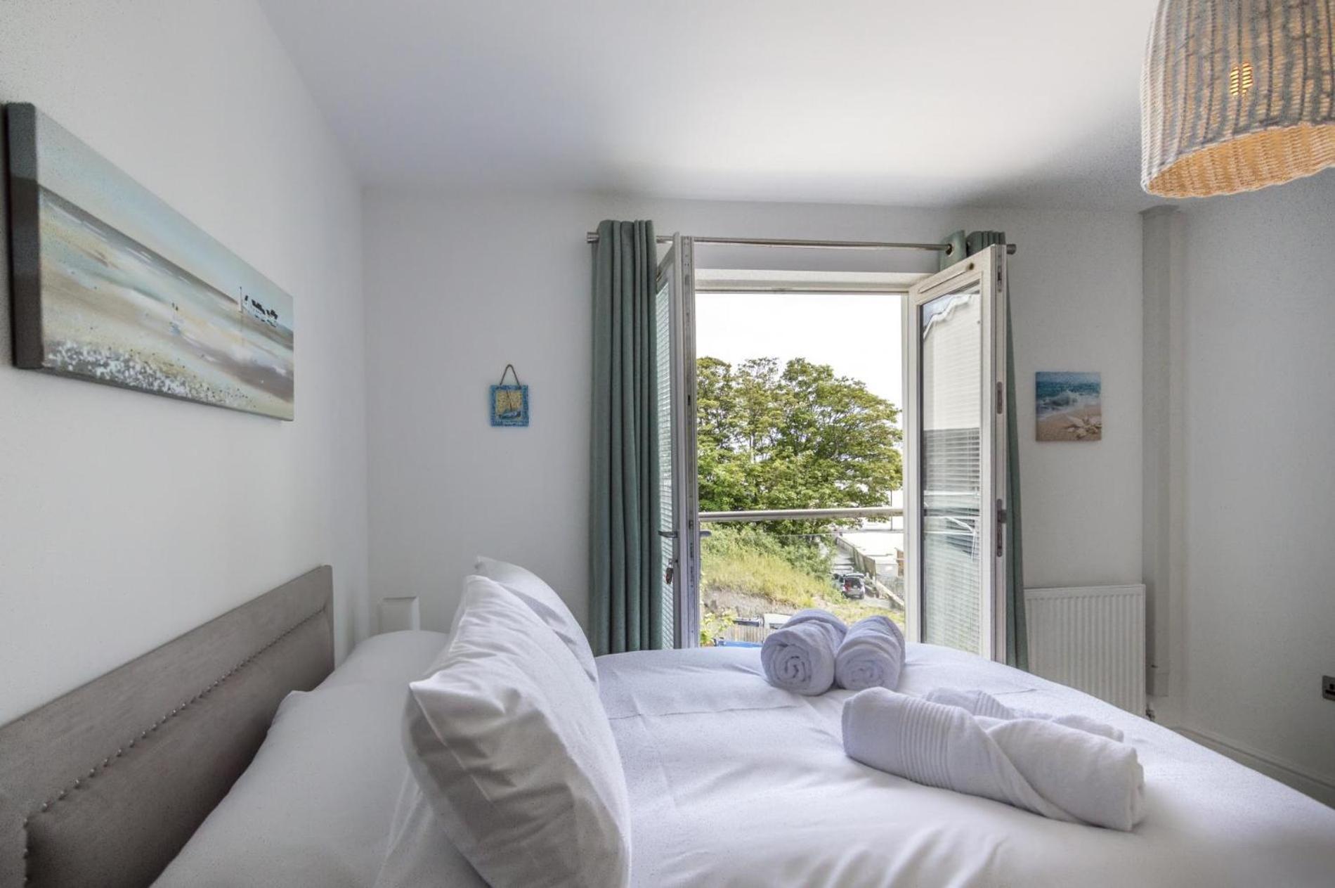 Milford Street - 5 Bedroom Luxurious Holiday Home - サンダースフット エクステリア 写真